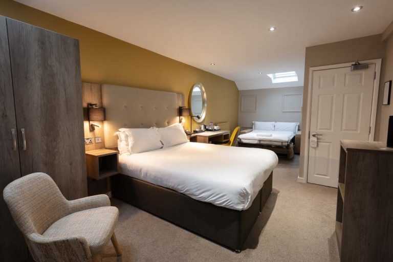 CHESTER ZOO PACKAGESCrabwall Manor, Chester Legacy Hotels & Resorts