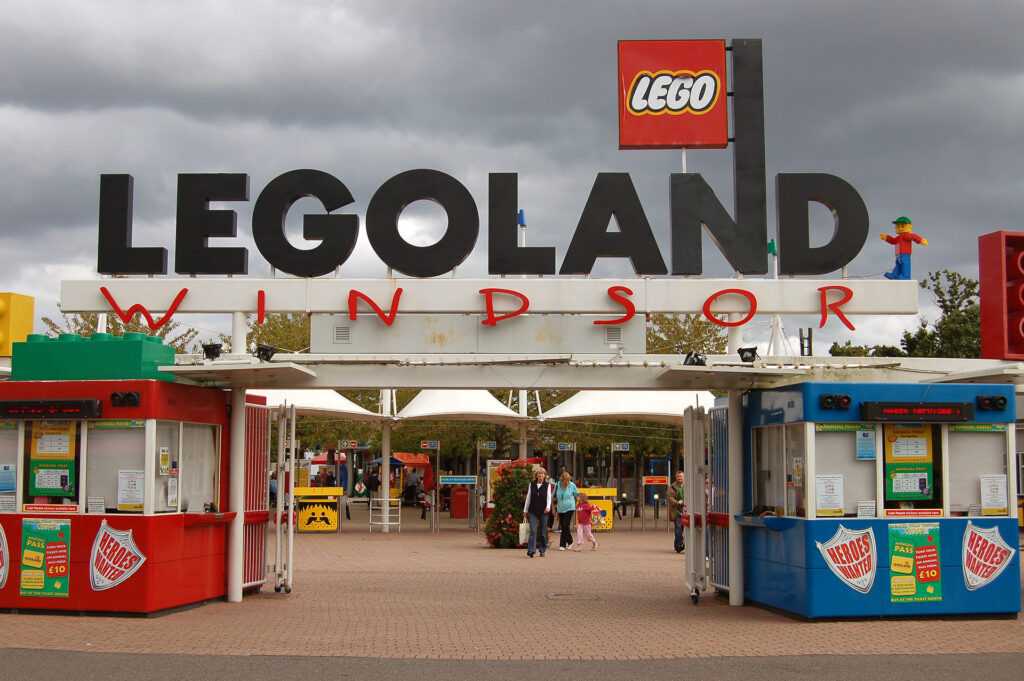 Entrance_to_Legoland_Windsor